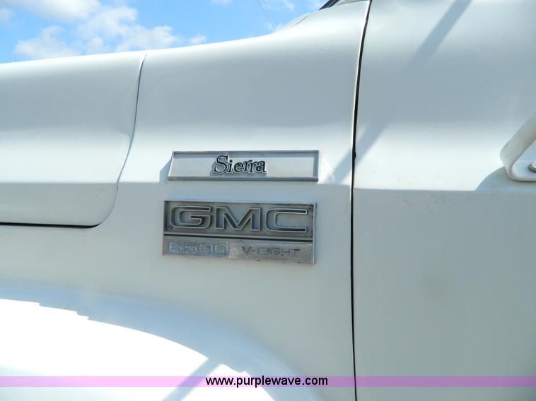 image for item G7831 1976 GMC 6500 tanker truck