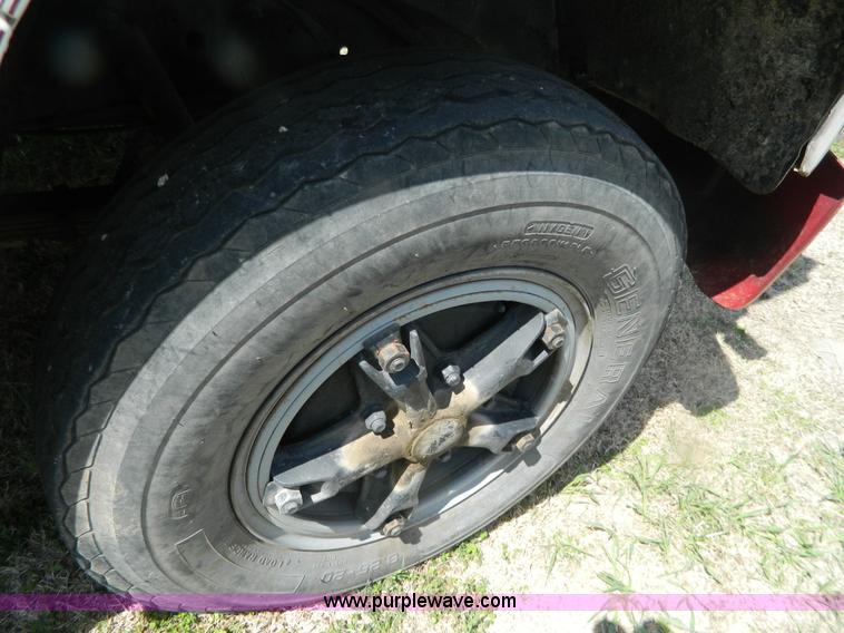 image for item G7831 1976 GMC 6500 tanker truck