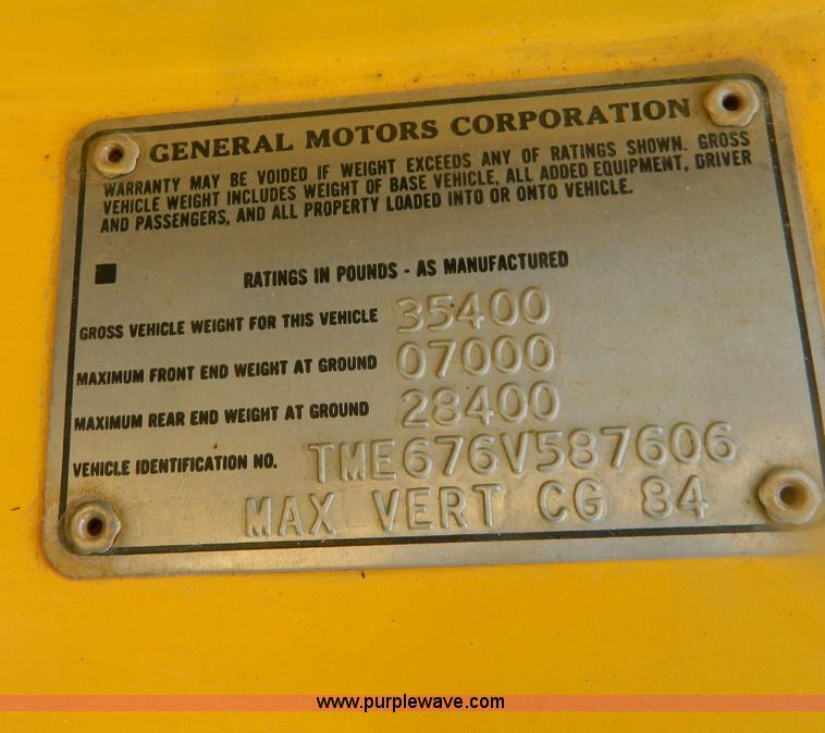 image for item G7831 1976 GMC 6500 tanker truck