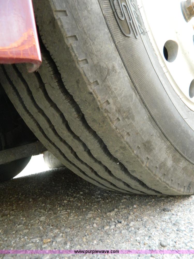 image for item G7873 1987 MCI MC-9 bus