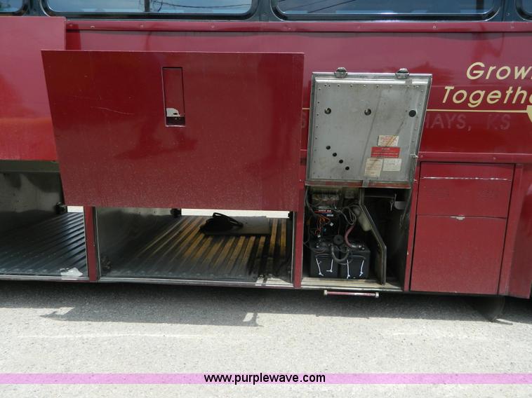 image for item G7873 1987 MCI MC-9 bus