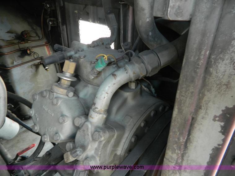 image for item G7873 1987 MCI MC-9 bus