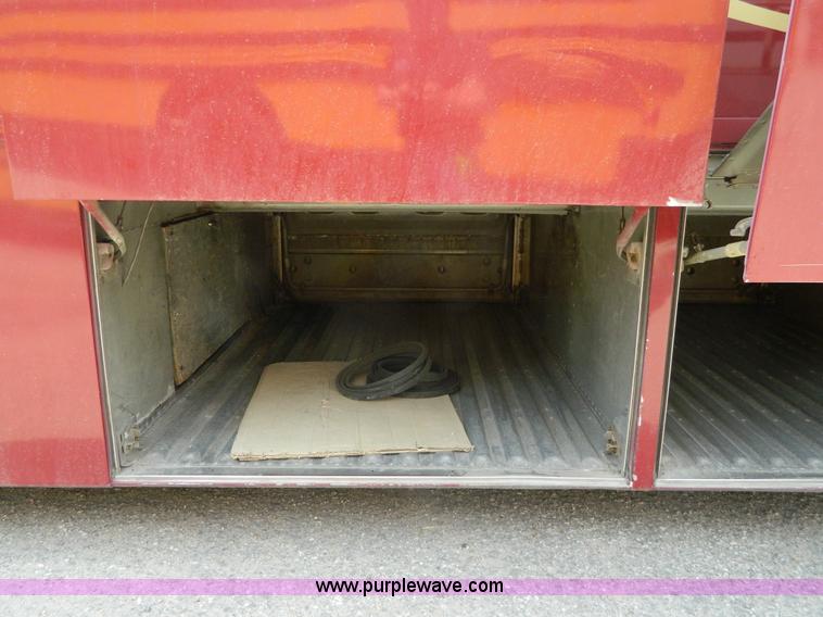 image for item G7873 1987 MCI MC-9 bus