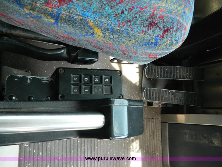 image for item G7873 1987 MCI MC-9 bus