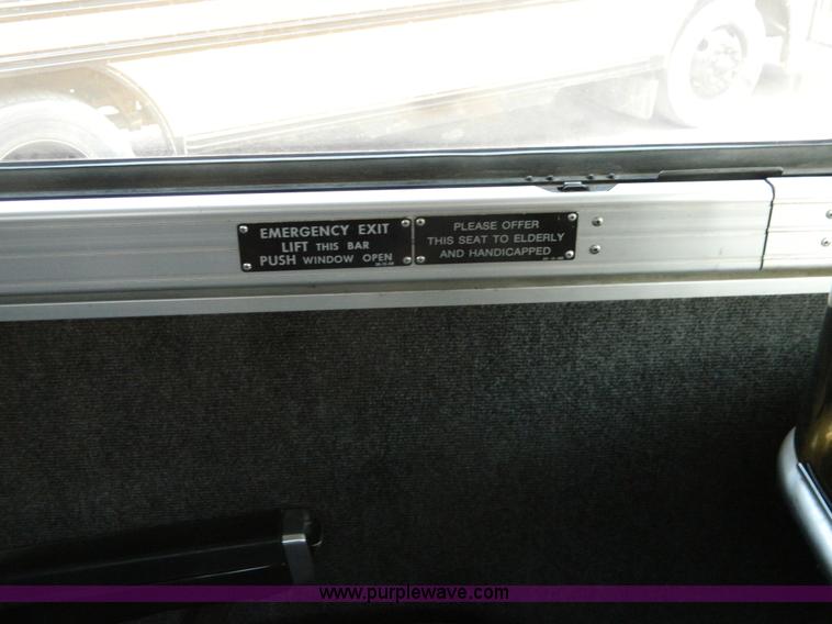 image for item G7873 1987 MCI MC-9 bus