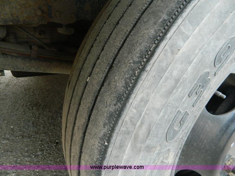 image for item G7874 1991 Blue Bird TC2000 bus