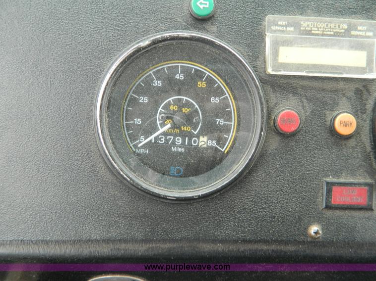 image for item G7874 1991 Blue Bird TC2000 bus