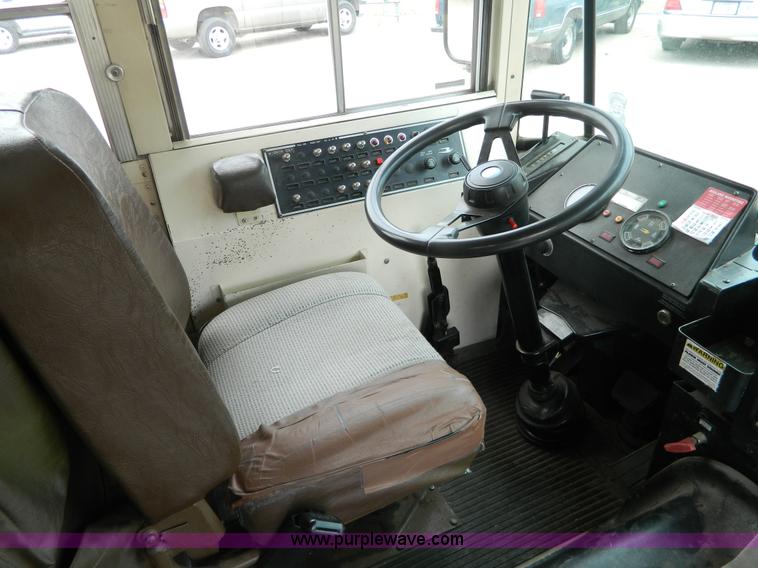 image for item G7874 1991 Blue Bird TC2000 bus