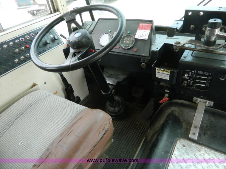 image for item G7874 1991 Blue Bird TC2000 bus