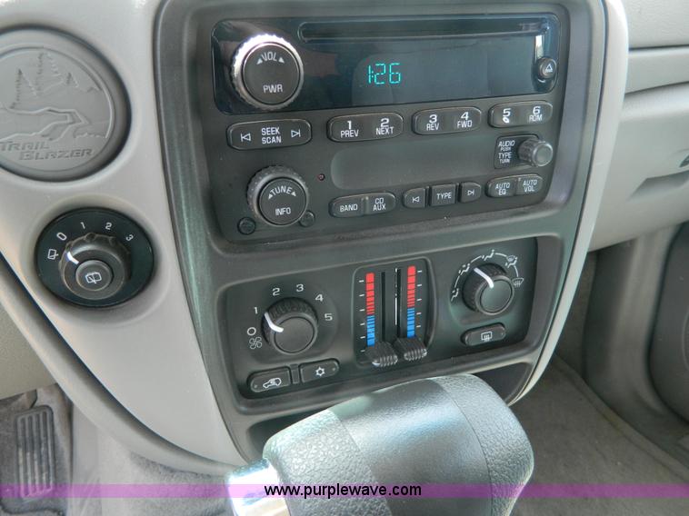 image for item G7882 2008 Chevrolet Trailblazer LS SUV