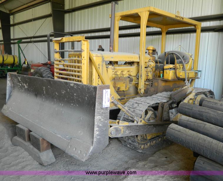 image for item G7885 1952 Caterpillar D6 dozer