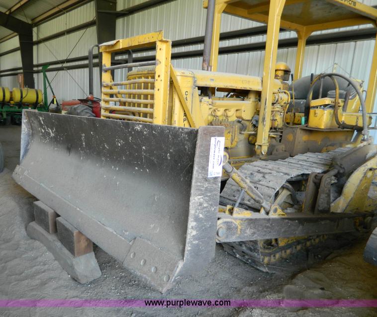 image for item G7885 1952 Caterpillar D6 dozer
