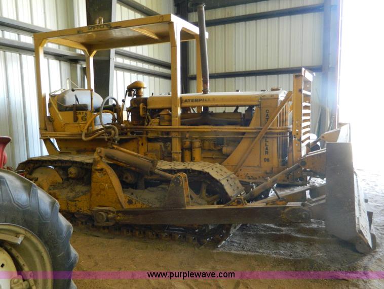 image for item G7885 1952 Caterpillar D6 dozer