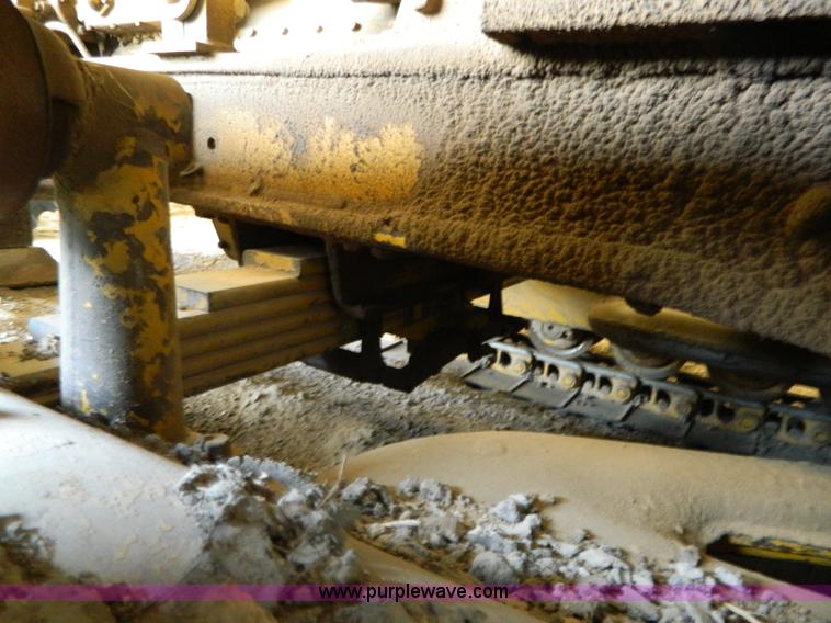 image for item G7885 1952 Caterpillar D6 dozer