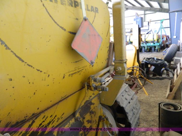 image for item G7885 1952 Caterpillar D6 dozer