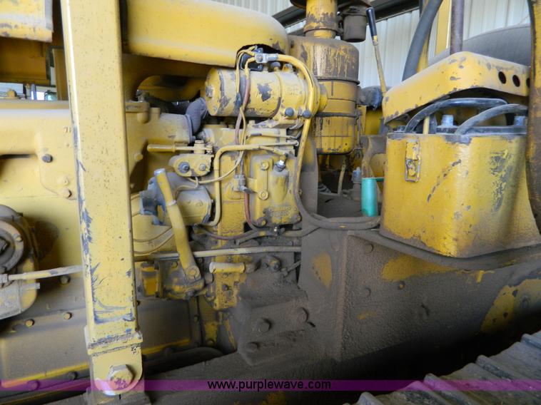 image for item G7885 1952 Caterpillar D6 dozer