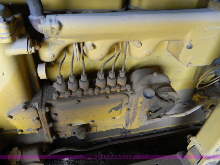 image for item G7885 1952 Caterpillar D6 dozer
