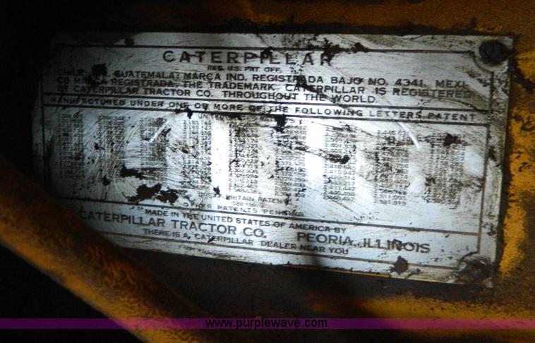 image for item G7885 1952 Caterpillar D6 dozer