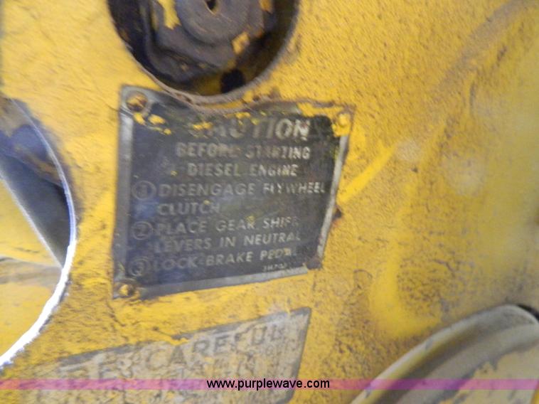 image for item G7885 1952 Caterpillar D6 dozer