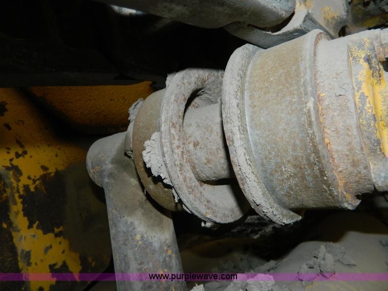 image for item G7885 1952 Caterpillar D6 dozer