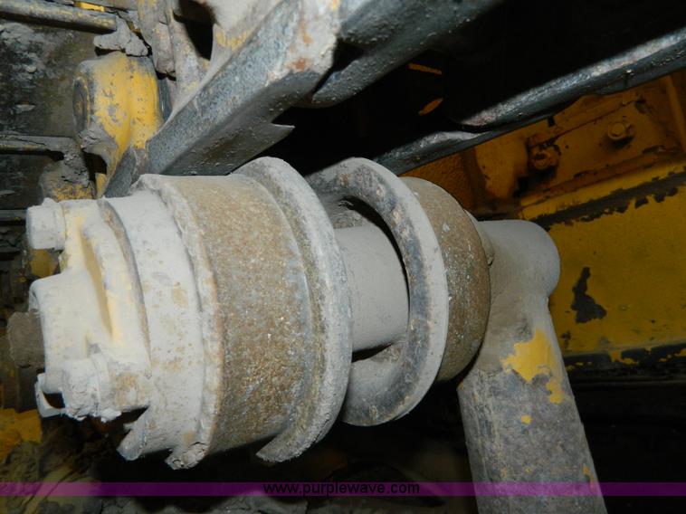 image for item G7885 1952 Caterpillar D6 dozer