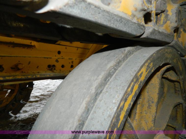 image for item G7885 1952 Caterpillar D6 dozer