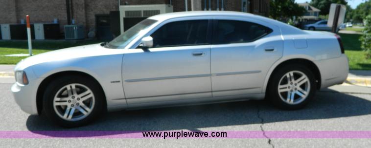 image for item G7886 2006 Dodge Charger R/T