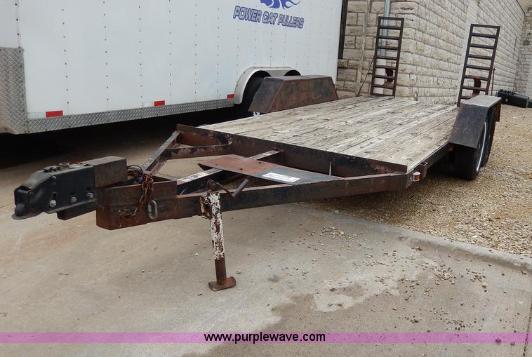 image for item H3047 1979 JFW 21' tandem axle trailer