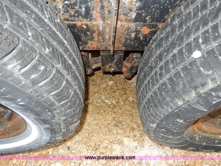 image for item H3047 1979 JFW 21' tandem axle trailer