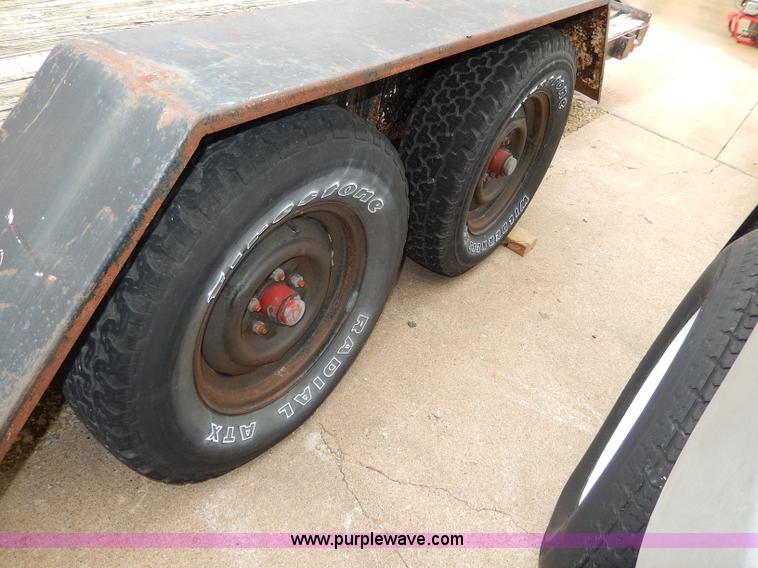 image for item H3047 1979 JFW 21' tandem axle trailer