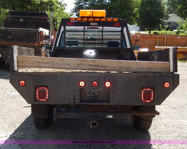 image for item H3049 1994 Ford F250 XL flatbed pickup truck