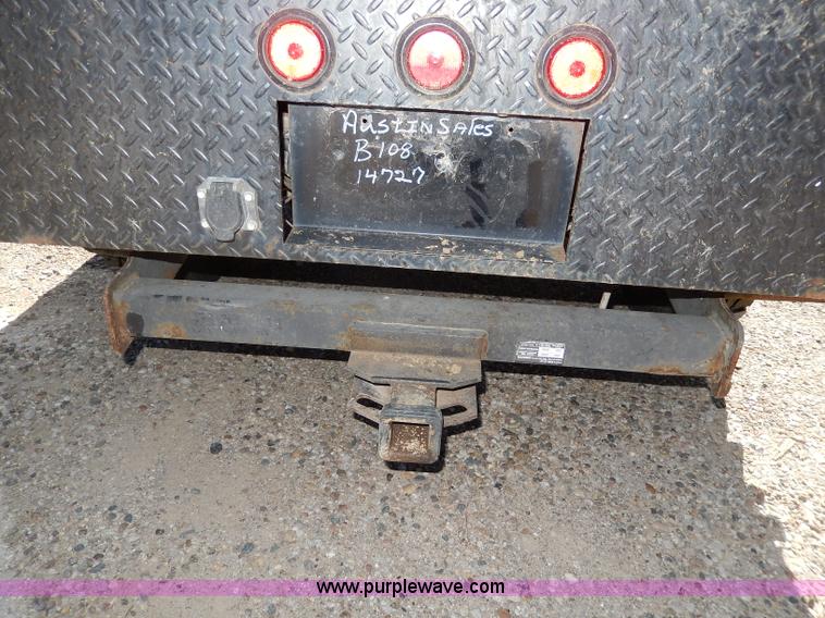 image for item H3049 1994 Ford F250 XL flatbed pickup truck