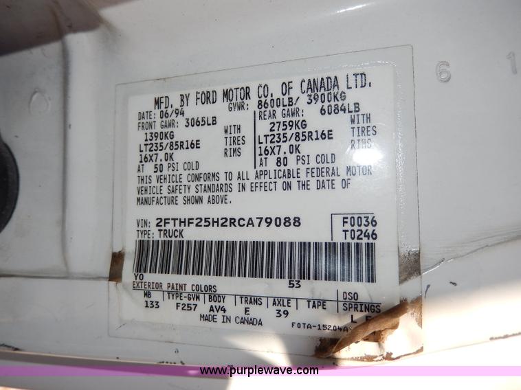 image for item H3049 1994 Ford F250 XL flatbed pickup truck