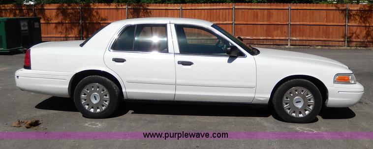 image for item H3051 2003 Ford Crown Victoria Police Interceptor