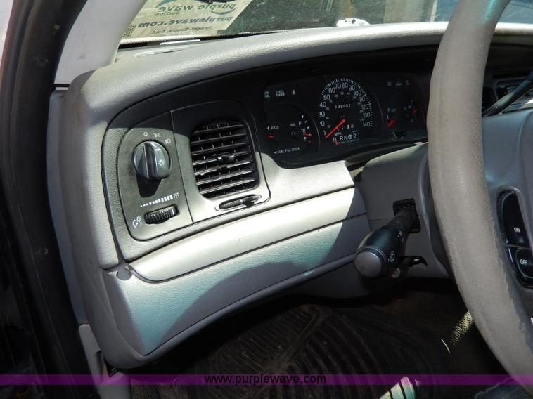 image for item H3051 2003 Ford Crown Victoria Police Interceptor