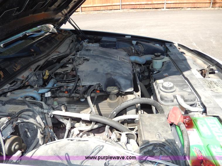 image for item H3051 2003 Ford Crown Victoria Police Interceptor