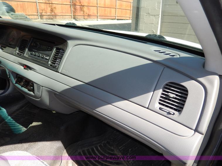 image for item H3051 2003 Ford Crown Victoria Police Interceptor