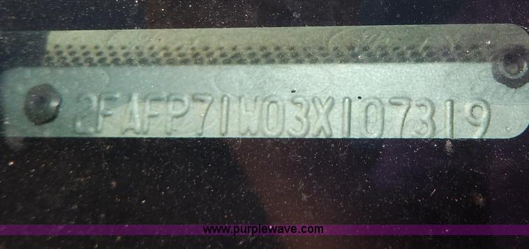 image for item H3051 2003 Ford Crown Victoria Police Interceptor