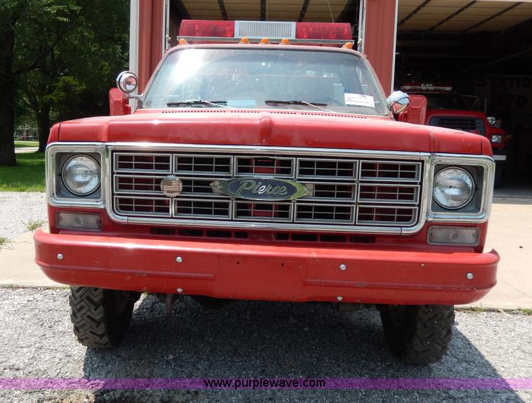 image for item H3053 1978 Chevrolet Custom Deluxe 30 mini pumper firetruck