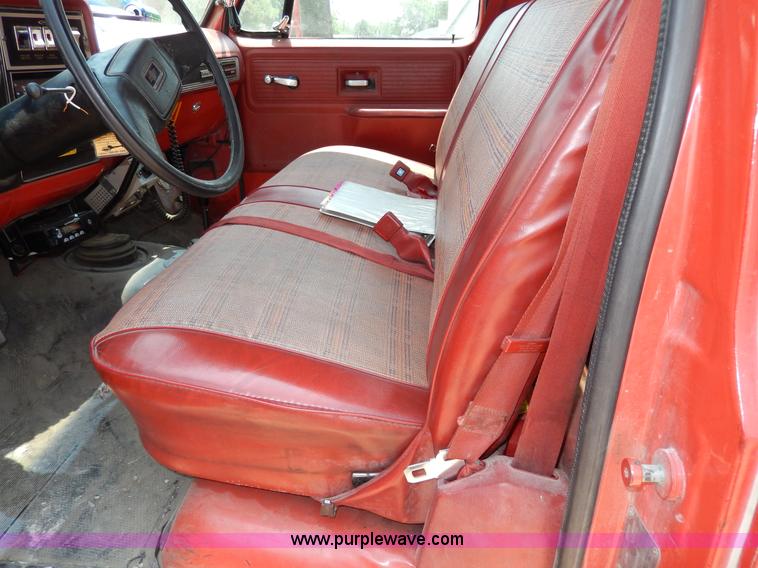 image for item H3053 1978 Chevrolet Custom Deluxe 30 mini pumper firetruck