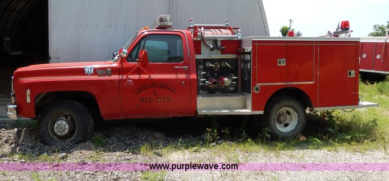 image for item H3056 1979 Chevrolet Custom Deluxe 30 mini pumper firetruck