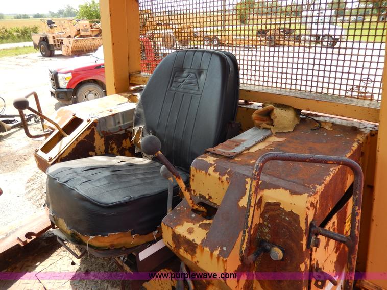 image for item H3057 Fiat-Allis 14C dozer