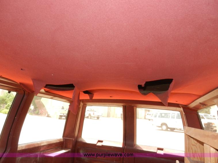 image for item H3077 1989 Chevrolet Astro van