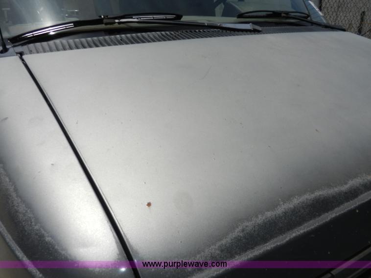 image for item H3077 1989 Chevrolet Astro van