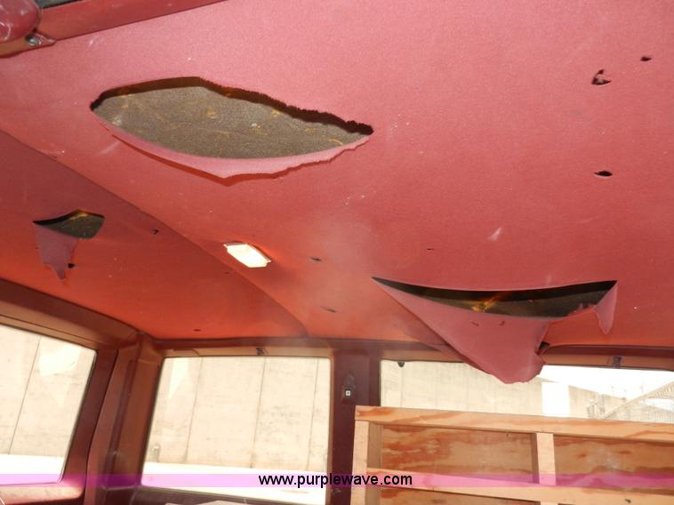 image for item H3077 1989 Chevrolet Astro van