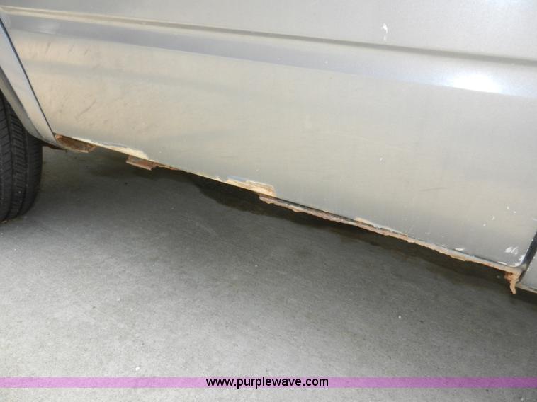 image for item H3077 1989 Chevrolet Astro van