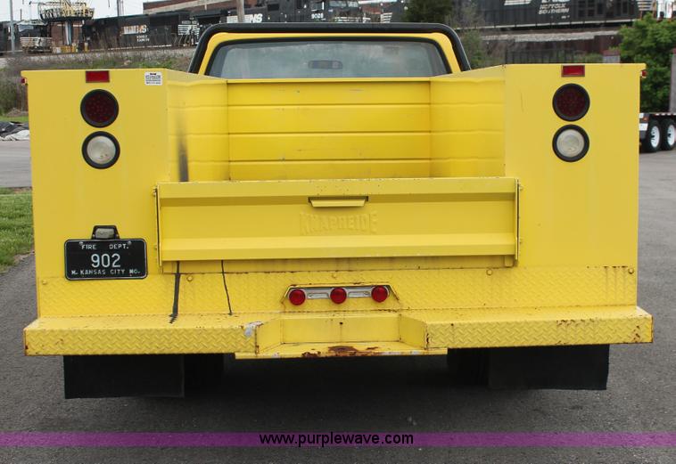 image for item H3591 1986 Chevrolet C30 Custom Deluxe utility truck