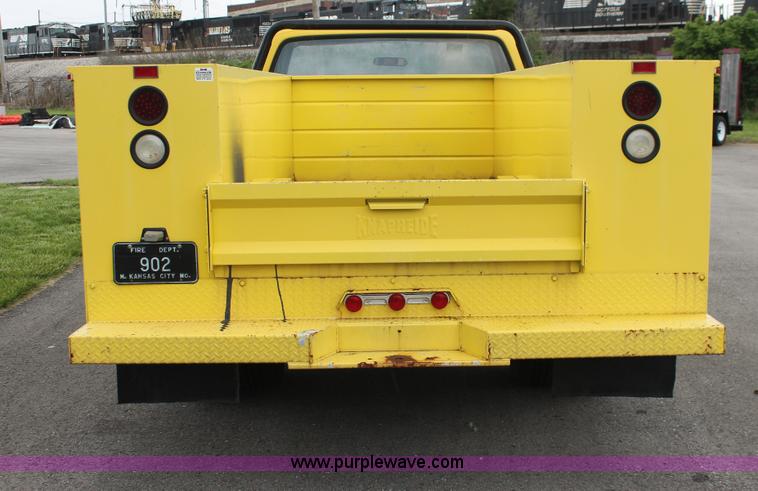 image for item H3591 1986 Chevrolet C30 Custom Deluxe utility truck