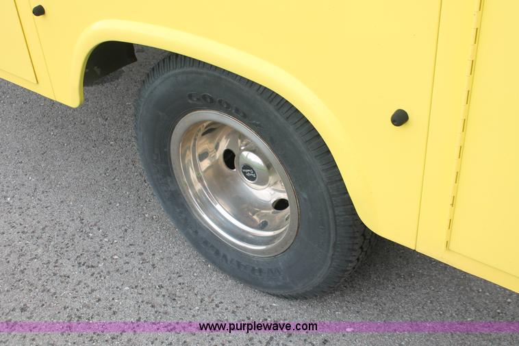 image for item H3591 1986 Chevrolet C30 Custom Deluxe utility truck