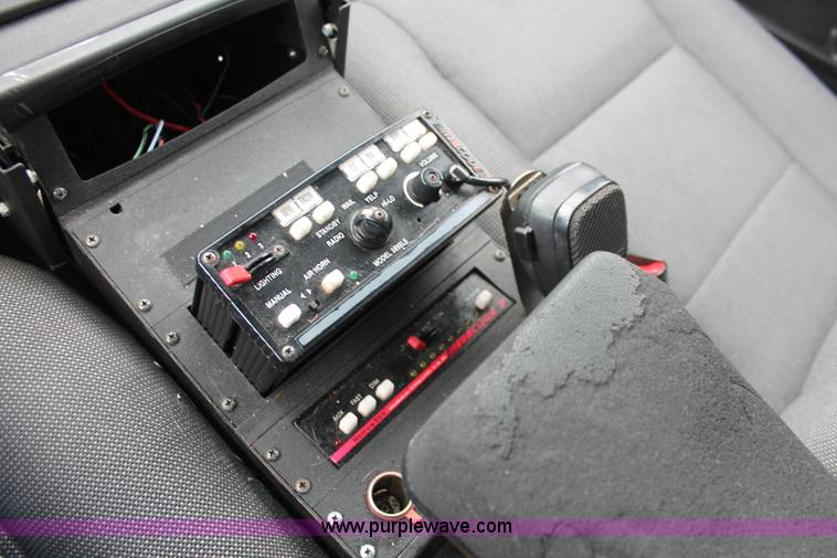 image for item H3592 2009 Ford Crown Victoria Police Interceptor